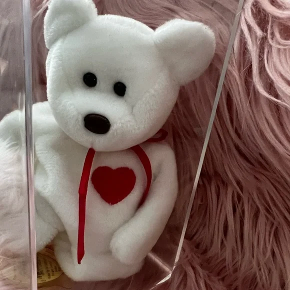 Vintage” Ty Beanie Baby Valentino Bear 🐻